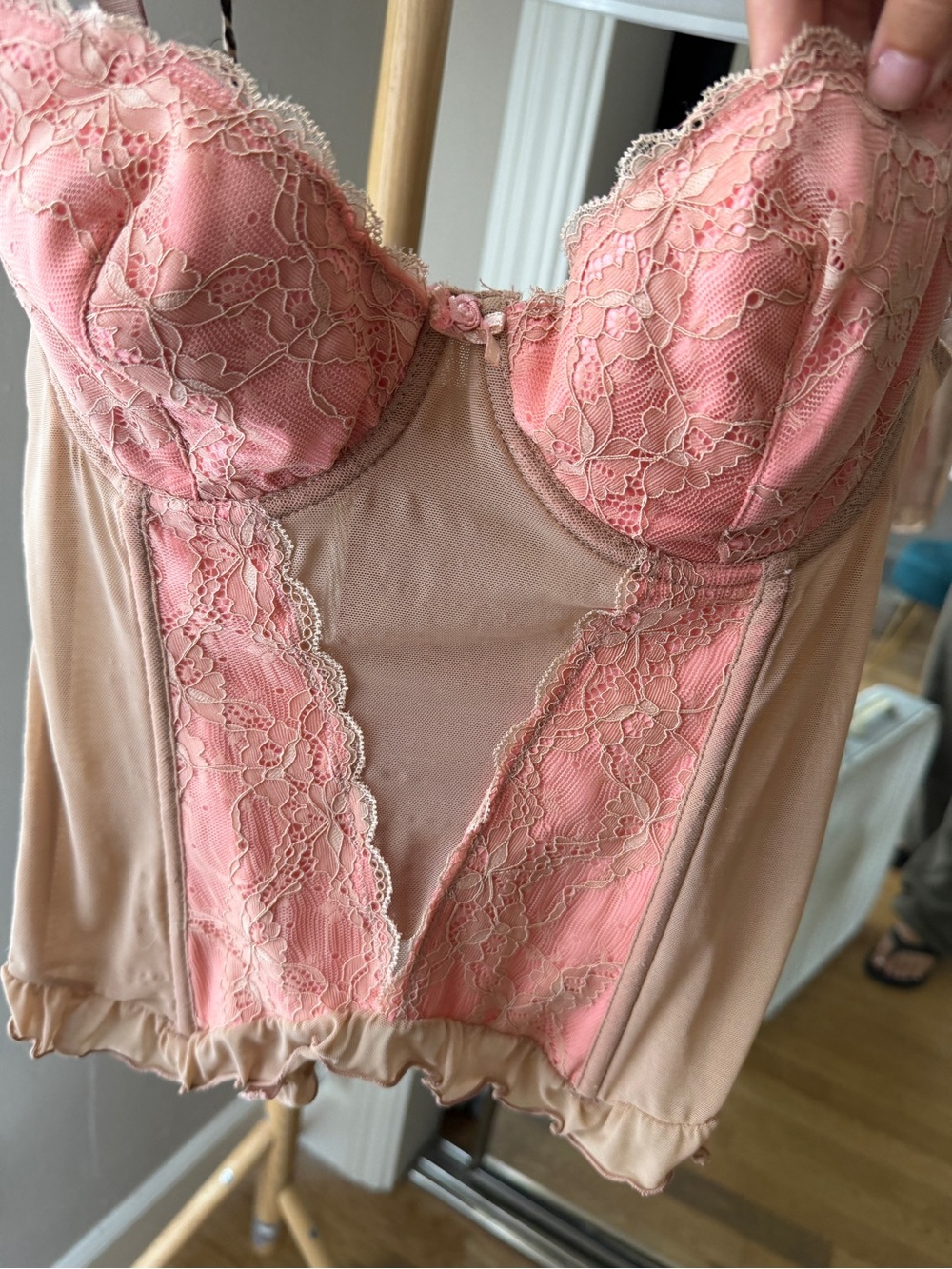 Lace top - Picture 2 of 6